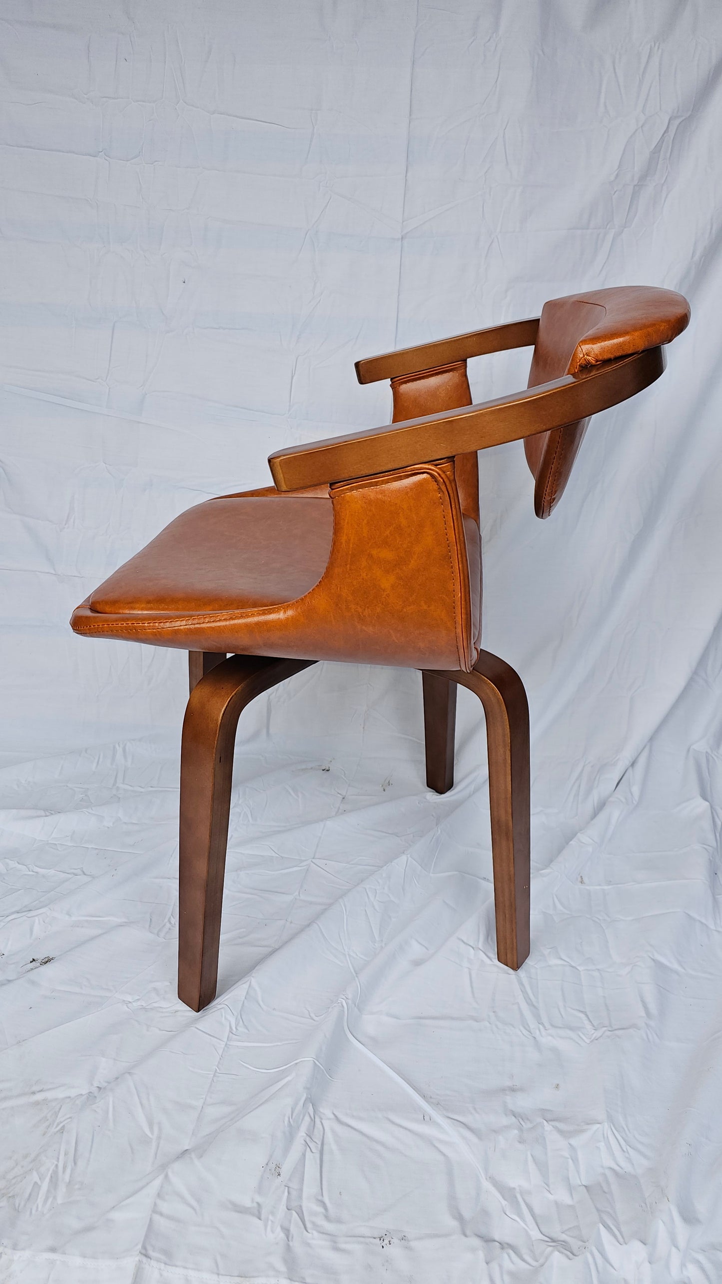 Art Leon Swivel Dining Chair